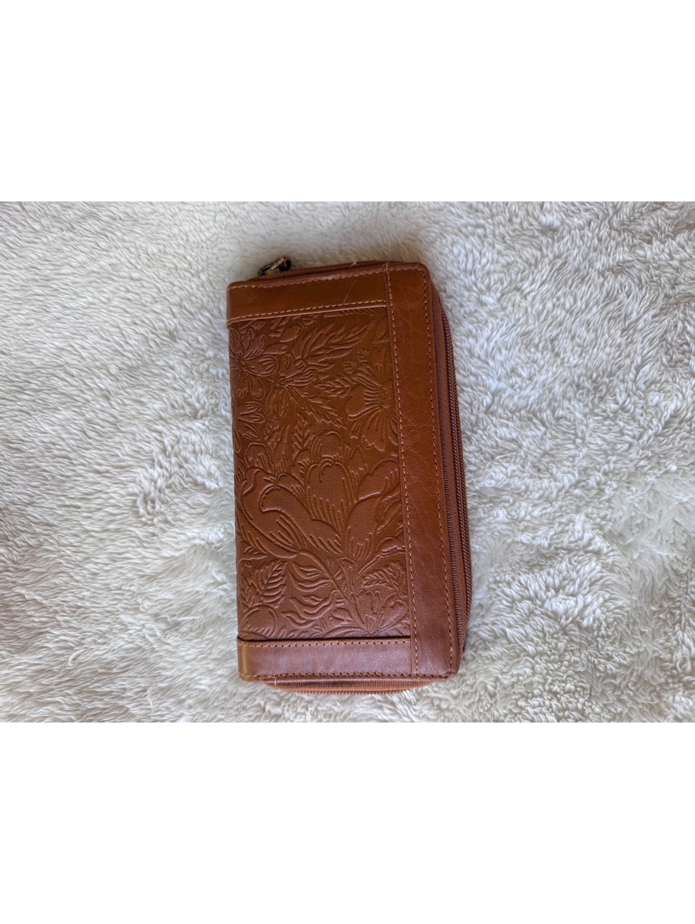 NWT Genuine Leather Western Tooled Floral Trifold Zip Around Wallet Brown